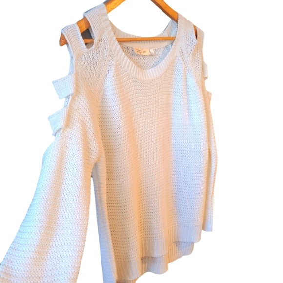 RD Style Cold Shoulder white Sweater women’s L large - Picture 1 of 2